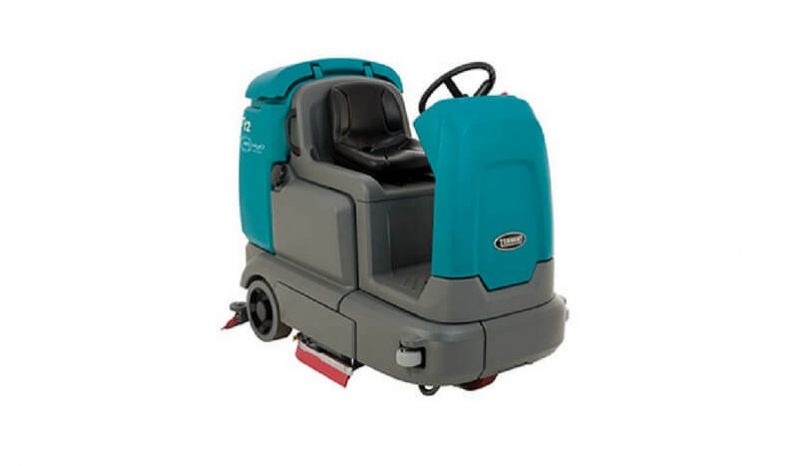 T12 - TENNANT Compact Battery-Powered Ride-on Scrubber-Dryer ...